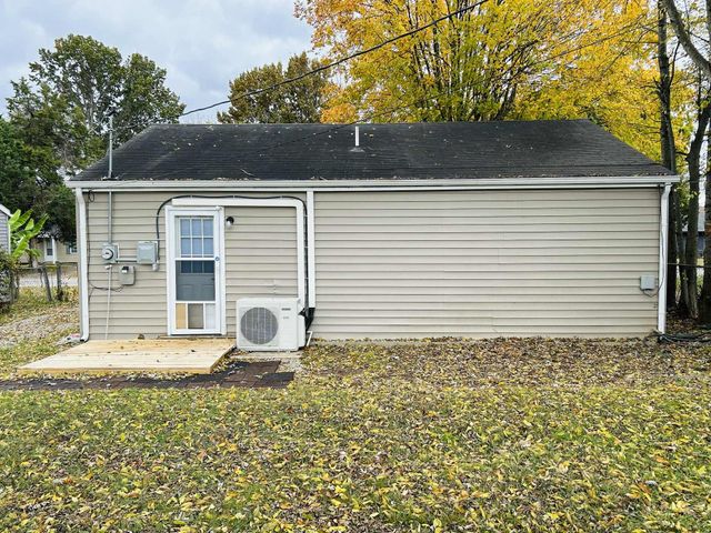 221 Burch Rd, Clarksville, TN 37042