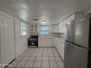 308 E VOGEL Avenue 2, Phoenix, AZ 85020