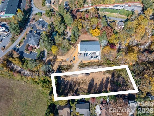 119 Randolph Avenue, Black Mountain, NC 28711