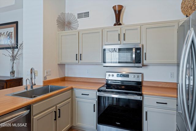 2355 W Via Di Silvio, Tucson, AZ 85741