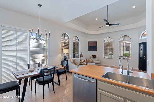 2355 W Via Di Silvio, Tucson, AZ 85741