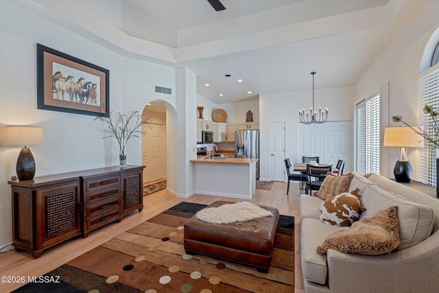 2355 W Via Di Silvio, Tucson, AZ 85741