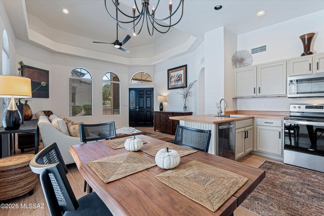 2355 W Via Di Silvio, Tucson, AZ 85741