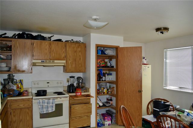 9920 132ND Street Ct E, Puyallup, WA 98373