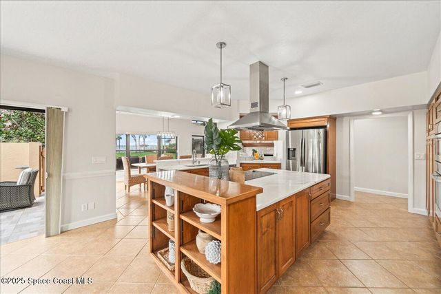 208 The Road To Waterford Bay C-2, Melbourne Beach, FL 32951