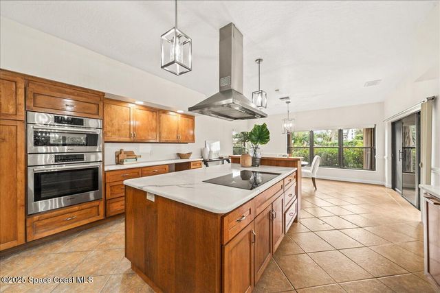 208 The Road To Waterford Bay C-2, Melbourne Beach, FL 32951