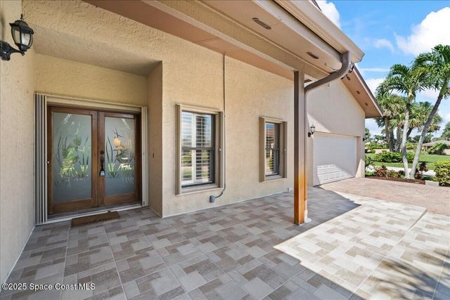 208 The Road To Waterford Bay C-2, Melbourne Beach, FL 32951