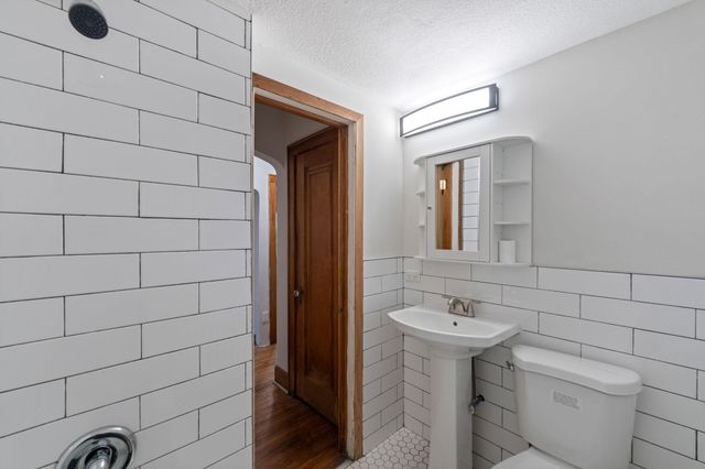 4253 James Avenue N 1, Minneapolis, MN 55412