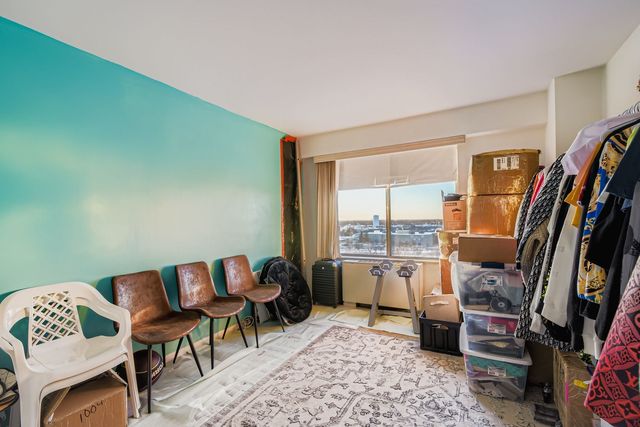 7033 N Kedzie Avenue 1004, Chicago, IL 60645