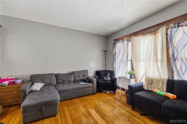40 Wakefield Avenue, Buffalo, NY 14214