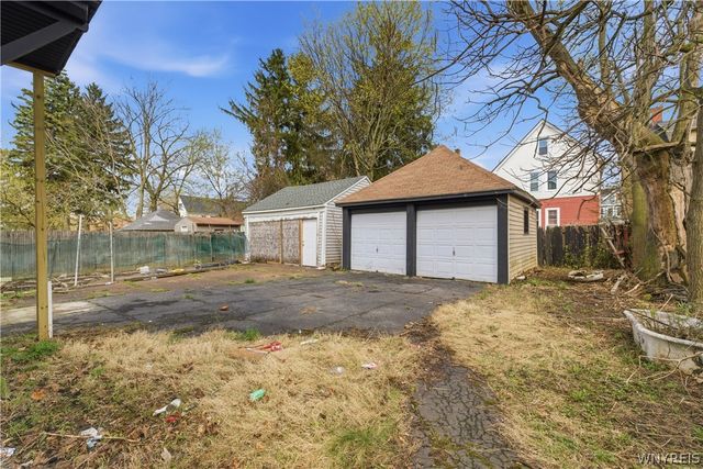 40 Wakefield Avenue, Buffalo, NY 14214