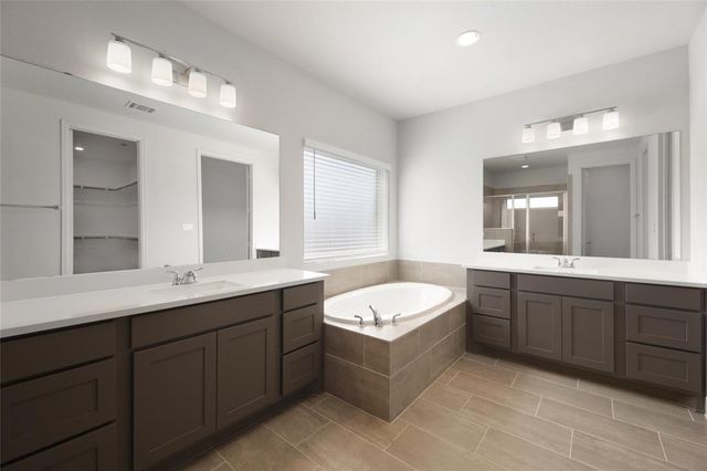 123 Plumbago LOOP, Bastrop, TX 78602