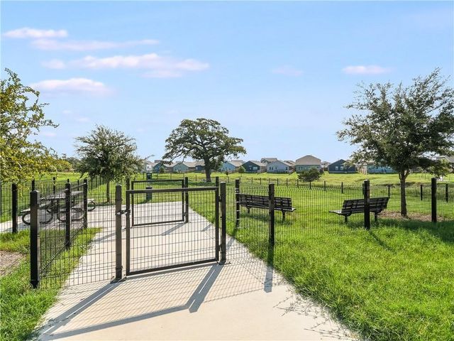 123 Plumbago LOOP, Bastrop, TX 78602