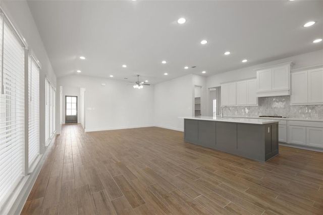 123 Plumbago LOOP, Bastrop, TX 78602