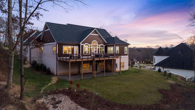 717 Pembridge Circle, Cleveland, TN 37312