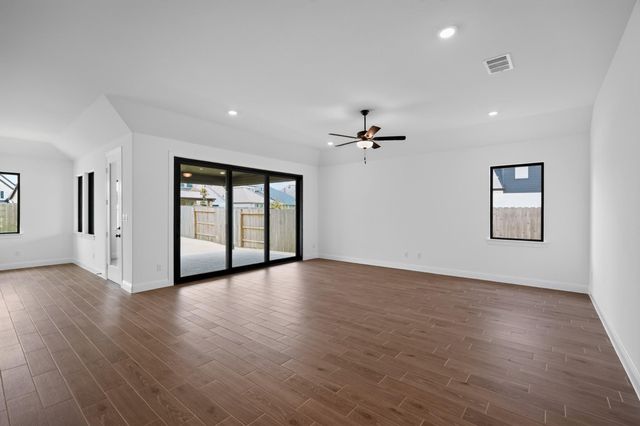 16231 Sheridan River Trail, Conroe, TX 77302