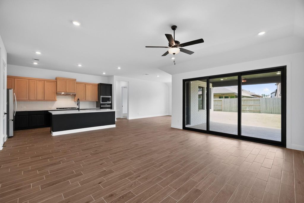 16231 Sheridan River Trail, Conroe, TX 77302