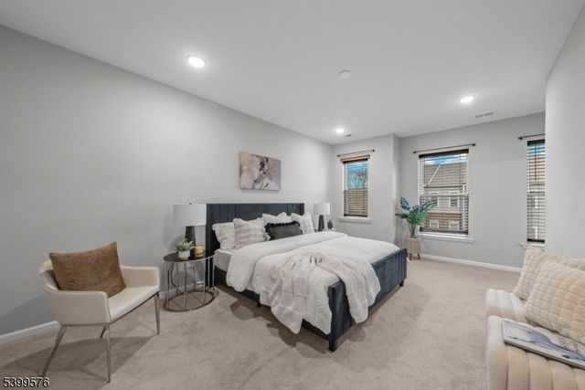 4 Sadie Cir 4204, Union Twp., NJ 07083