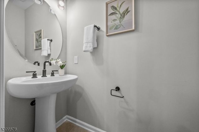 4 Sadie Cir 4204, Union Twp., NJ 07083