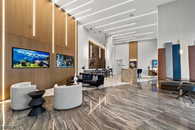 4 Sadie Cir 4204, Union Twp., NJ 07083