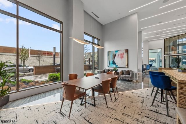 4 Sadie Cir 4204, Union Twp., NJ 07083