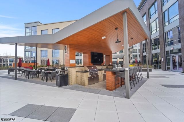 4 Sadie Cir 4204, Union Twp., NJ 07083