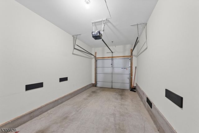 4 Sadie Cir 4204, Union Twp., NJ 07083