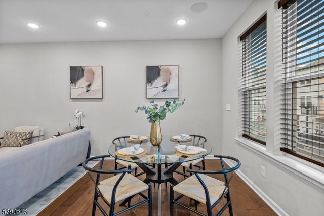 4 Sadie Cir 4204, Union Twp., NJ 07083