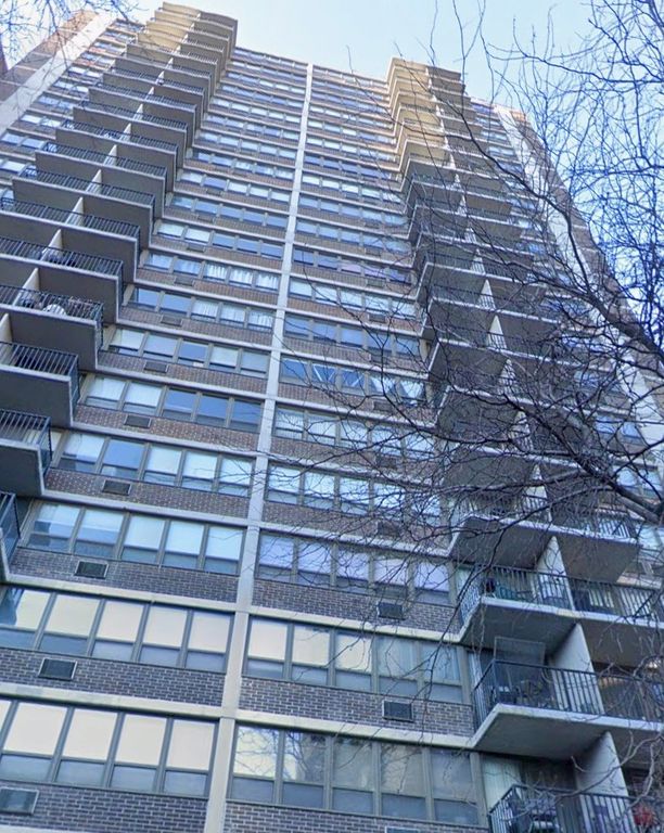 2740 N Pine Grove Avenue 6C, Chicago, IL 60614