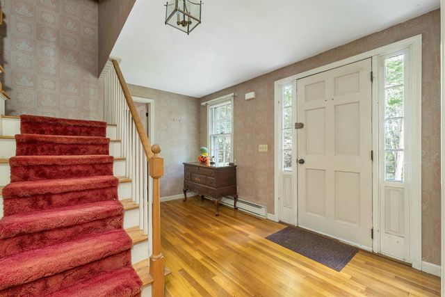 28 MANCHESTER Road, Amherst, NH 03031