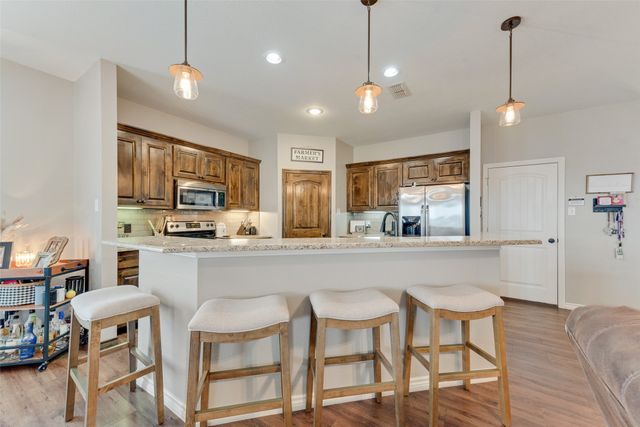 120 Horseshoe Lake Drive, Edgewood, TX 75117