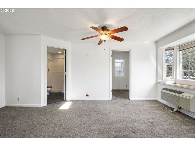 1980 PRINCETON Dr, Eugene, OR 97405