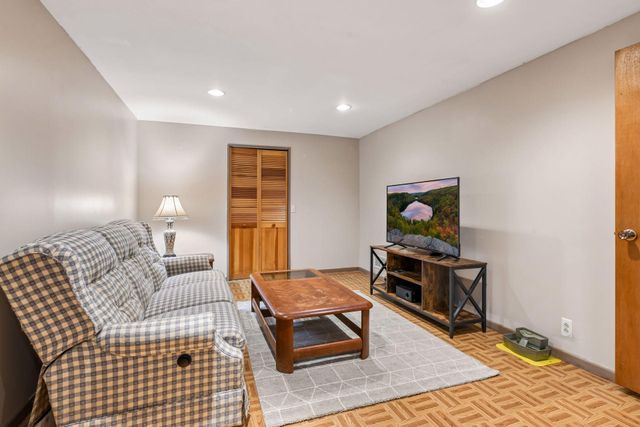 2765 Ethel Avenue, Wayzata, MN 55391