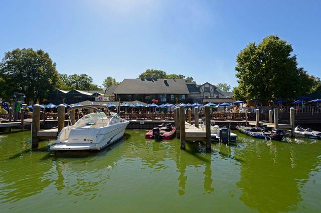2765 Ethel Avenue, Wayzata, MN 55391
