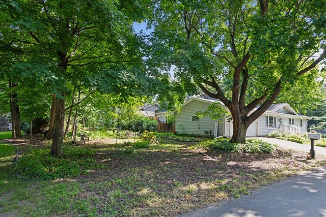 2765 Ethel Avenue, Wayzata, MN 55391