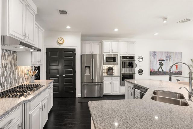 5515 Elden Trail, Pasadena, TX 77505