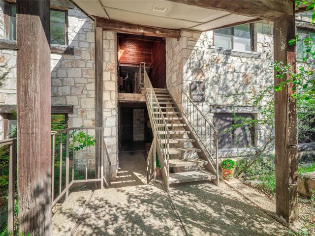 8200 Neely DR 202, Austin, TX 78759