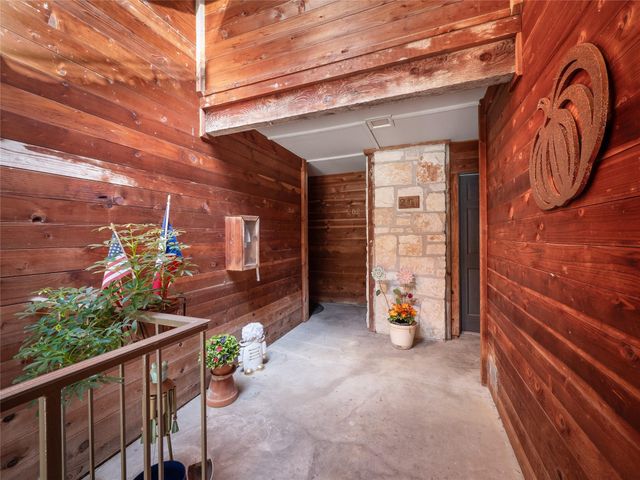 8200 Neely DR 202, Austin, TX 78759