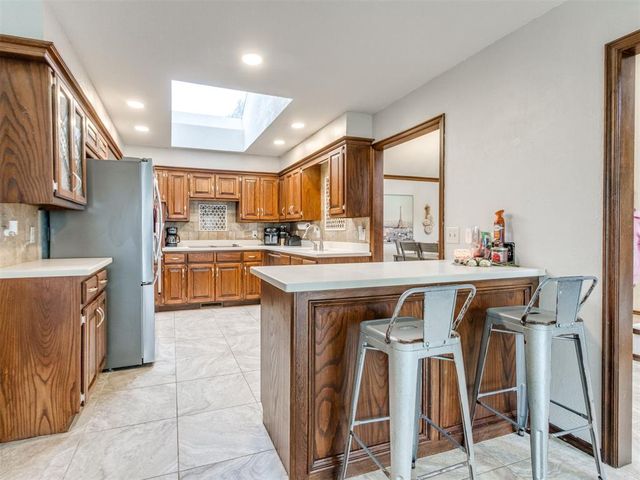 1615 Fox Hollow Ridge, Oklahoma City, OK 73131