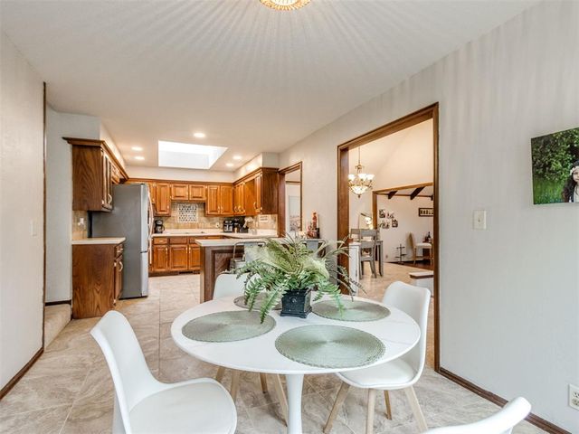 1615 Fox Hollow Ridge, Oklahoma City, OK 73131