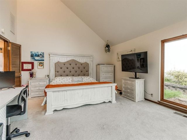 1615 Fox Hollow Ridge, Oklahoma City, OK 73131