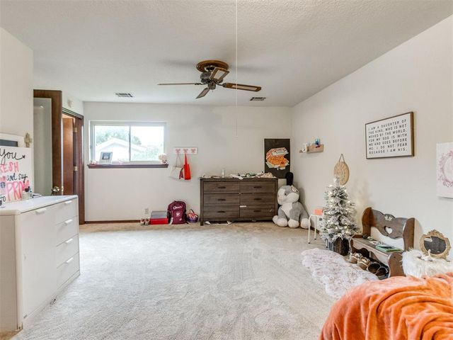 1615 Fox Hollow Ridge, Oklahoma City, OK 73131