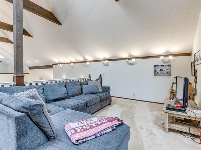 1615 Fox Hollow Ridge, Oklahoma City, OK 73131