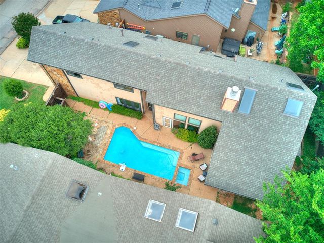 1615 Fox Hollow Ridge, Oklahoma City, OK 73131