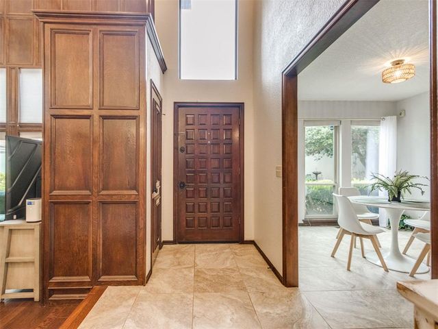 1615 Fox Hollow Ridge, Oklahoma City, OK 73131