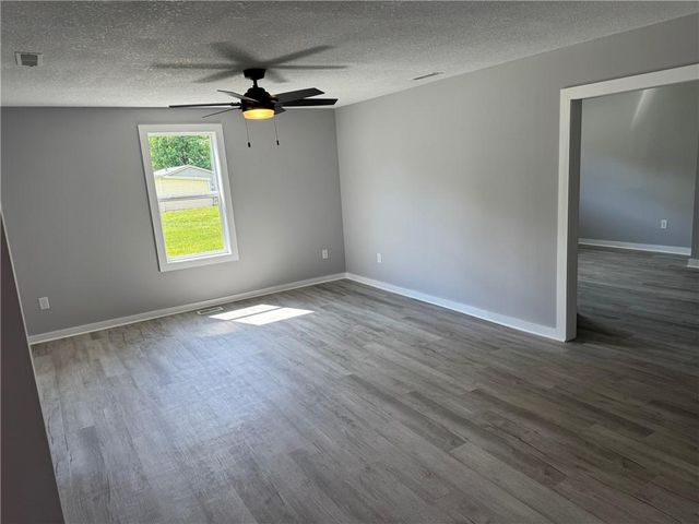 403 W Cedar Street, Waverly, MO 64096