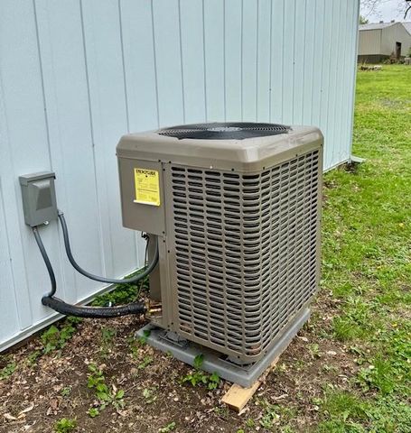 403 W Cedar Street, Waverly, MO 64096