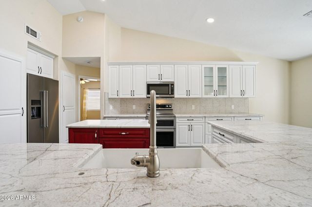 6303 W MELINDA Lane, Glendale, AZ 85308