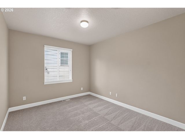 8434 Sw 186TH Ave, Beaverton, OR 97007