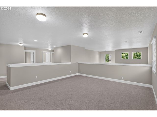 8434 Sw 186TH Ave, Beaverton, OR 97007